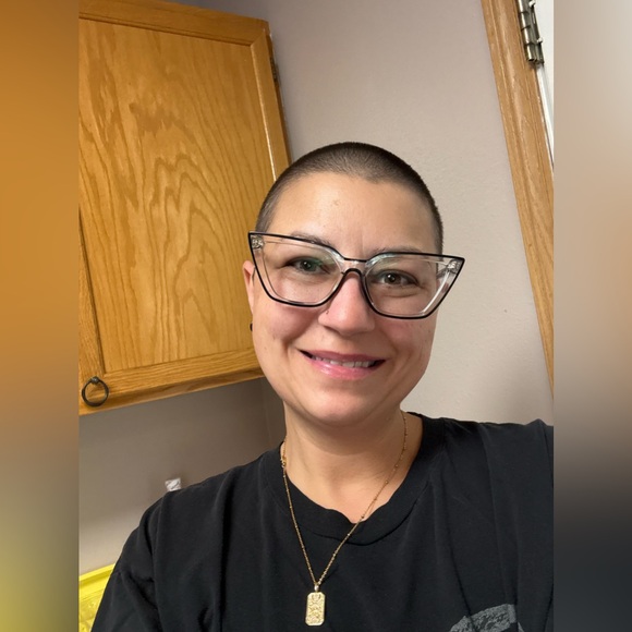 Meet your Posher, Crystal - Picture 2 of 2